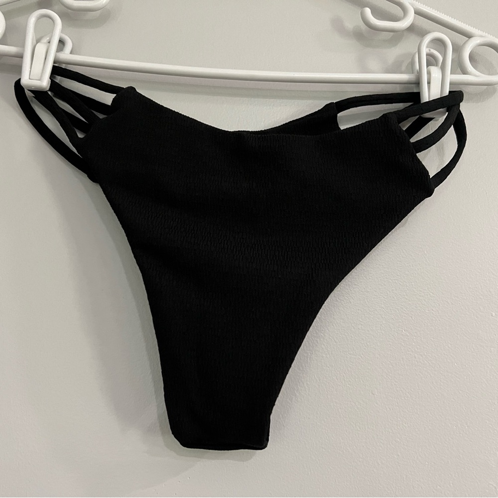Bikini bottoms